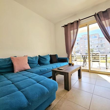 Elysia Park Apartments Paphos Extérieur photo
