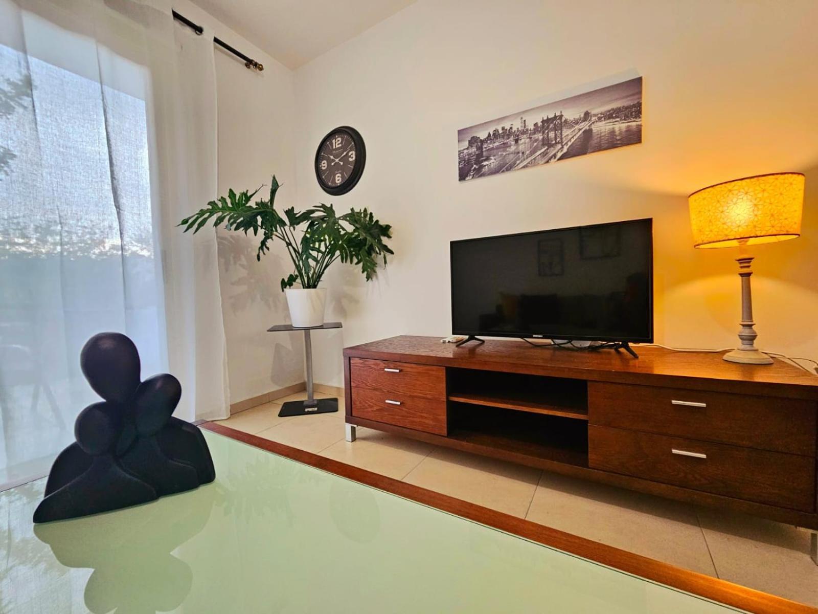 Elysia Park Apartments Paphos Extérieur photo